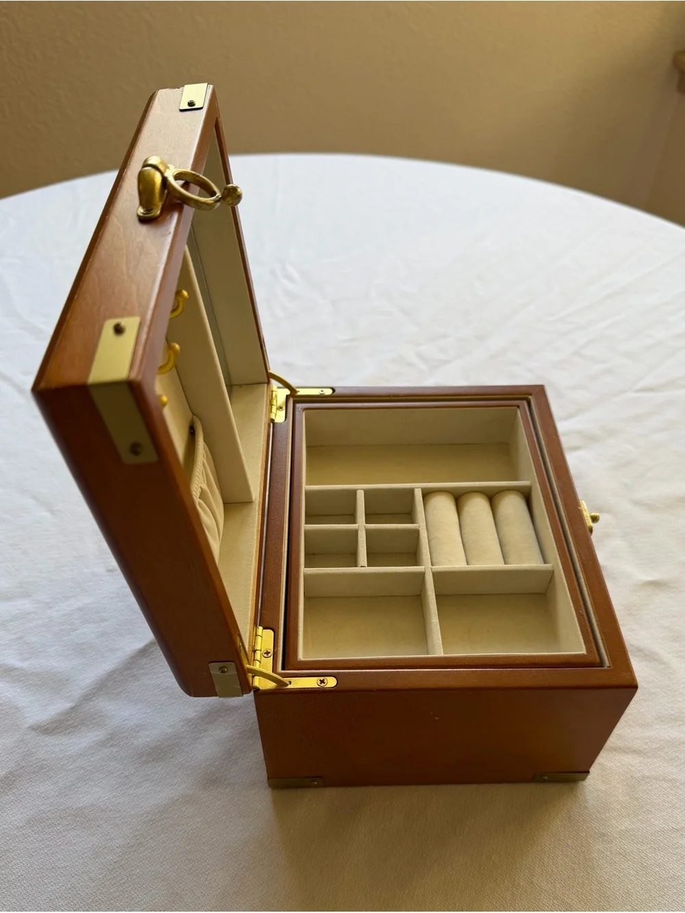 VTG Brown Wood & Brass Jewelry Organizer Box with Mirror and Cream Interior